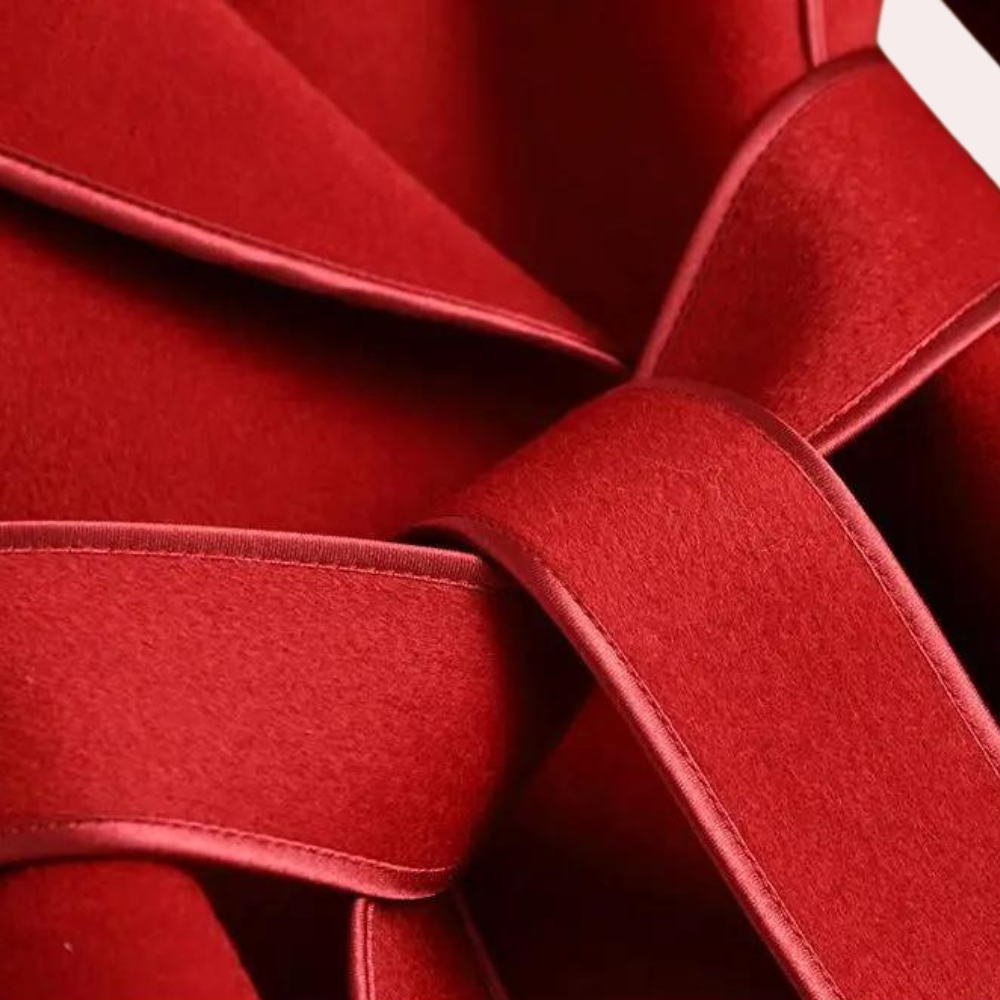 Stilvoller langer Damenmantel für einen raffinierten Look