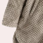 Schicke Damenjacke mit trendiger Kapuze